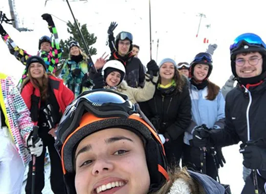 Bureau des étudiants en voyage ski